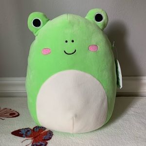 NWT 11in Wendy Squishmallow Valentines Day Green Frog